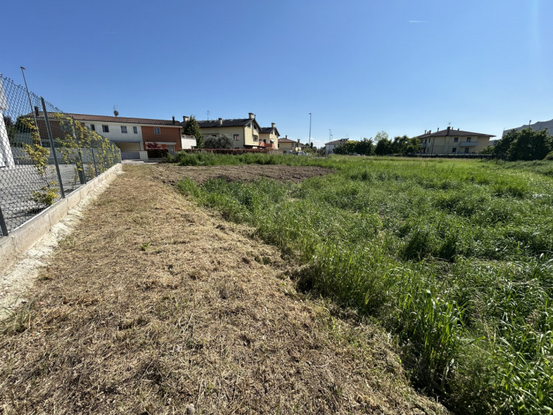 Vivere tra comfort, tecnologia e natura: la tua casa ideale ti aspetta a Mestrino! 

Immagina di ...