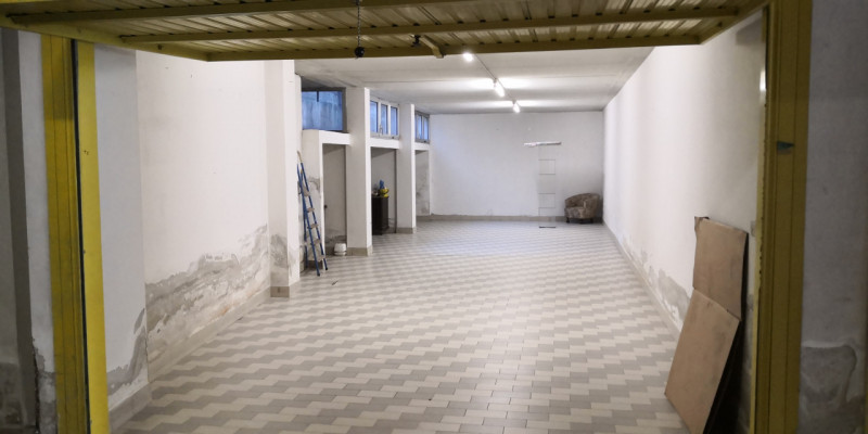 Noventa Padovana Vendita Garage triplo