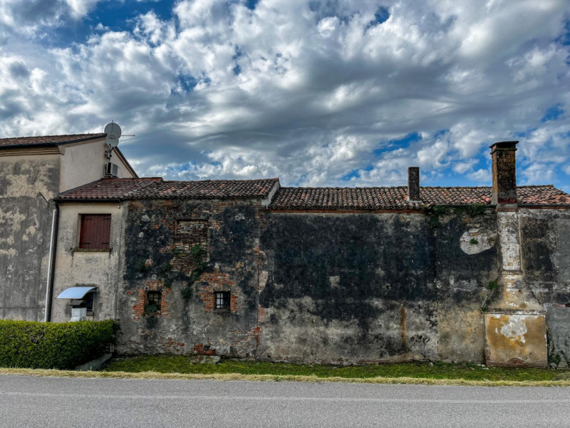 (Per INFO Vittorio 3517343301) Immaginate di svegliarvi ogni mattina circondati dalla bellezza au...