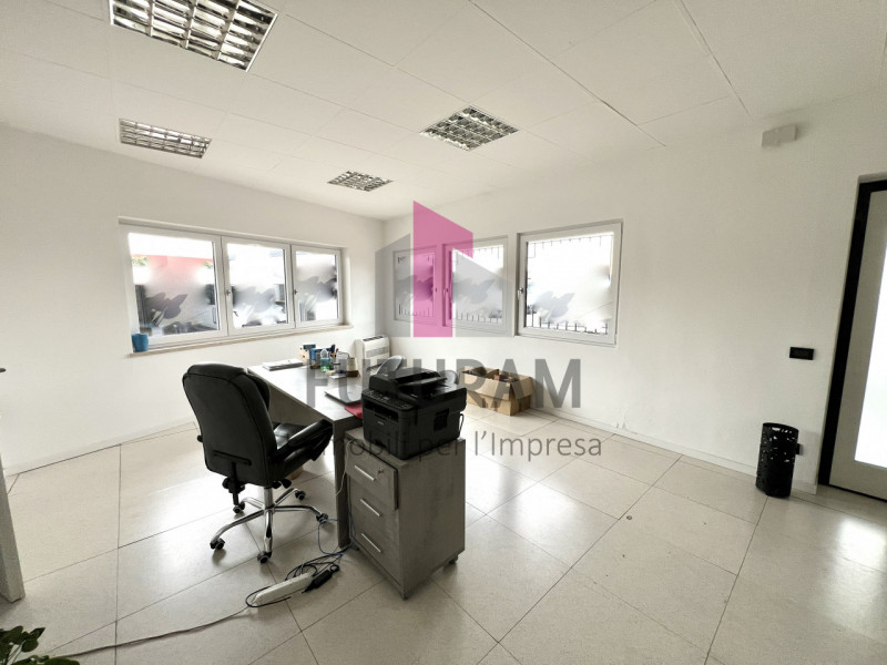 VICENZA OVEST - RIF. 630FUTURAM - TEL 0444310220 - 3403358378

IN CONTESTO COMPLETAMENTE RISTRUTT...