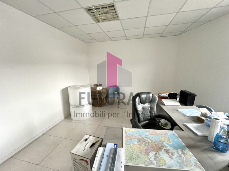 VICENZA OVEST - RIF. 630FUTURAM - TEL 0444310220 - 3403358378

IN CONTESTO COMPLETAMENTE RISTRUTT...