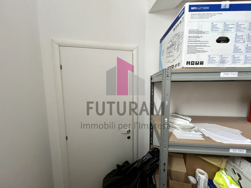 VICENZA OVEST - RIF. 630FUTURAM - TEL 0444310220 - 3403358378

IN CONTESTO COMPLETAMENTE RISTRUTT...