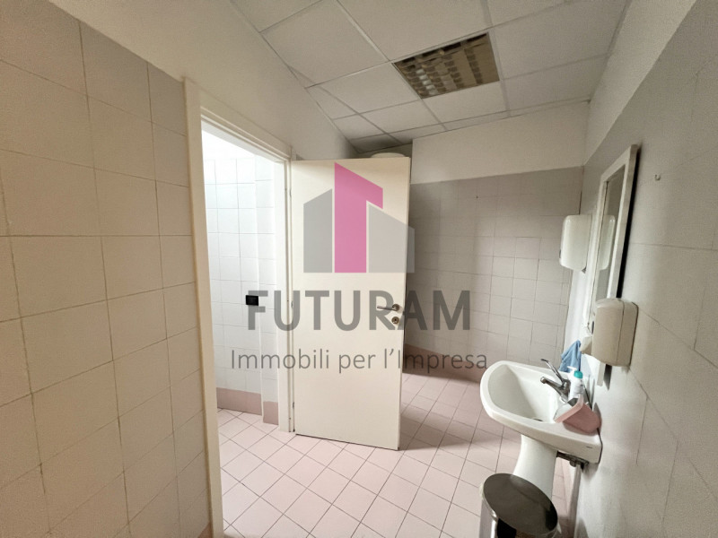 VICENZA OVEST - RIF. 630FUTURAM - TEL 0444310220 - 3403358378

IN CONTESTO COMPLETAMENTE RISTRUTT...