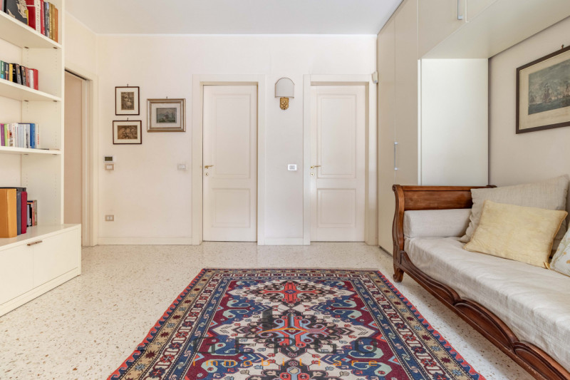 (Per INFO Roberto 3453195338) NOSTRA ESCLUSIVA - Montebelluna, zona ricercata e signorile del cen...