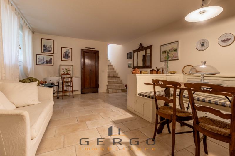 (Per INFO Roberto 3453195338) NOSTRA ESCLUSIVA - Montebelluna, zona ricercata e signorile del cen...