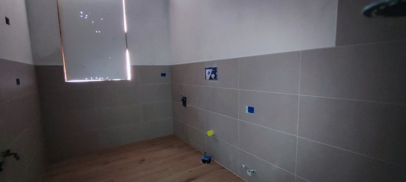 In una delle zone più ricercate di Montebelluna, nel tranquillo e verdeggiante quartiere de La Pi...