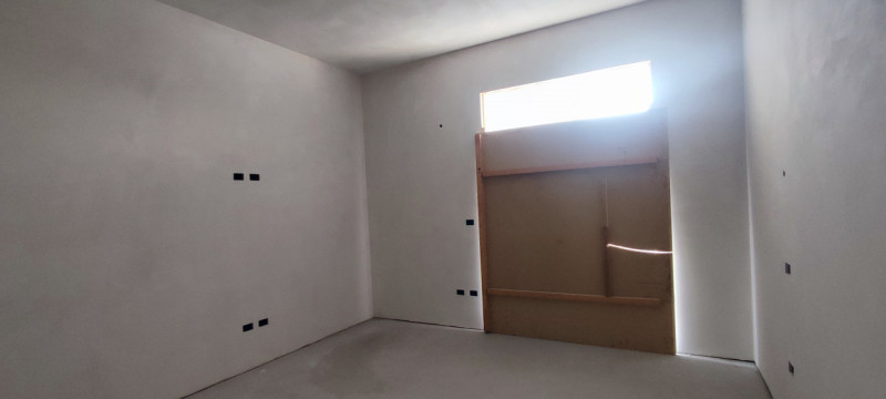 In una delle zone più ricercate di Montebelluna, nel tranquillo e verdeggiante quartiere de La Pi...