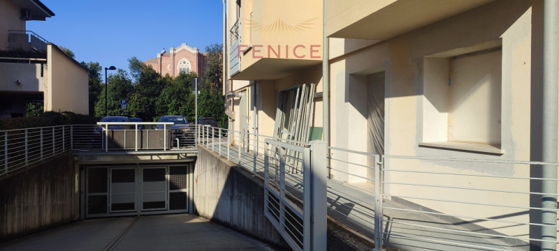 In una delle zone più ricercate di Montebelluna, nel tranquillo e verdeggiante quartiere de La Pi...