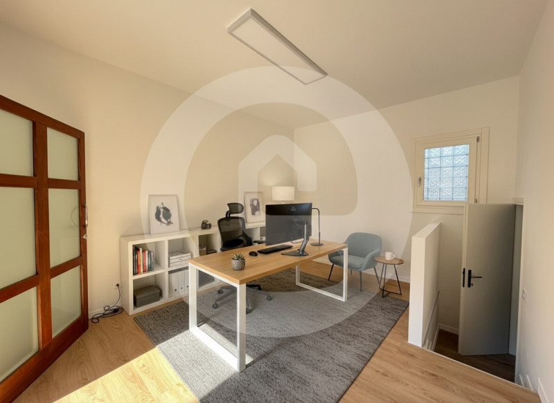 Scopri questa opportunità imperdibile nel cuore di Camposampiero! Ti proponiamo un grazioso negoz...