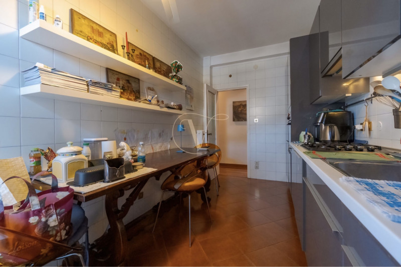 Scopri un'opportunità unica nel cuore del prestigioso quartiere di San Giovanni, a Padova. Presen...