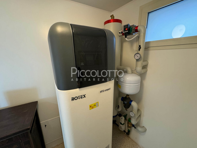 Rif. V5282 - Asolo, nel cuore del Centro Storico, villa indipendente recentemente ristrutturata i...