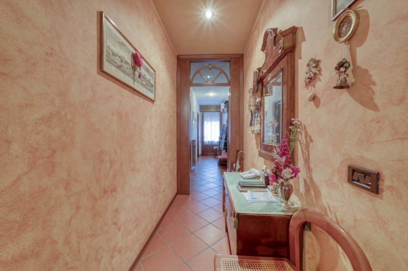 Nella zona del Canton della Madonna, comoda a Rubano, Caselle, Selvazzano Centro e Mestrino propo...