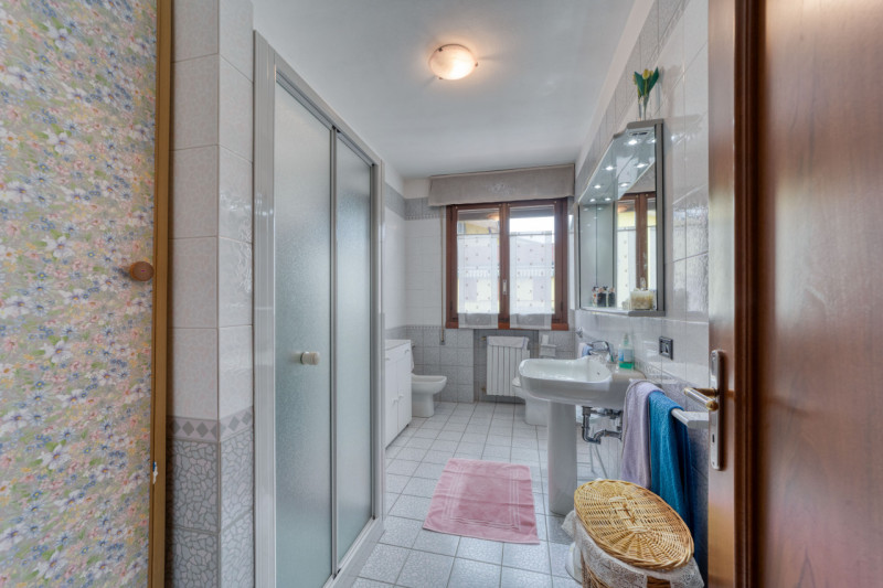 Nella zona del Canton della Madonna, comoda a Rubano, Caselle, Selvazzano Centro e Mestrino propo...