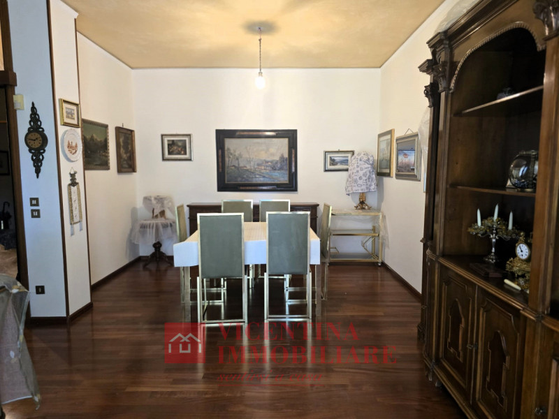 Vicenza Vendita Appartamento pentalocale