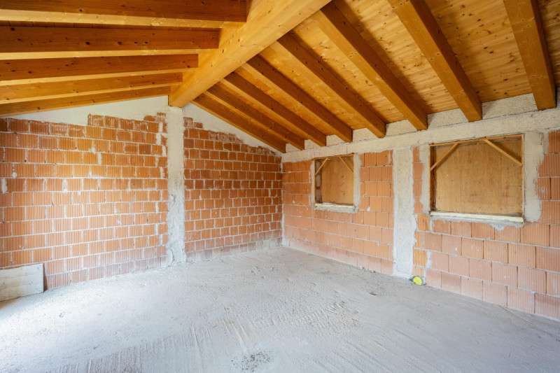 Nel cuore tranquillo di Rustega, frazione di Camposampiero, ti presentiamo una rara opportunità: ...