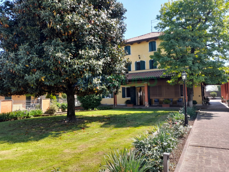 Quinto Vicentino - Valproto: Se stai cercando un'abitazione spaziosa e immersa nella tranquillità...