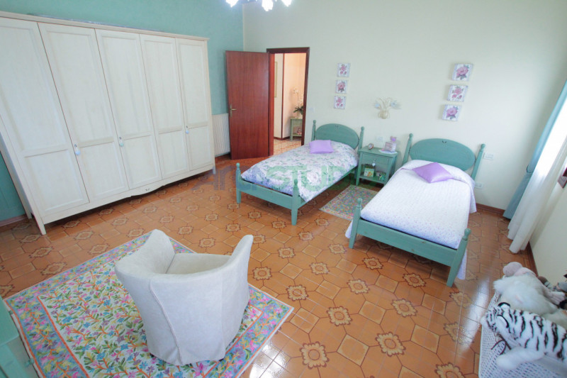 Quinto Vicentino - Valproto: Se stai cercando un'abitazione spaziosa e immersa nella tranquillità...