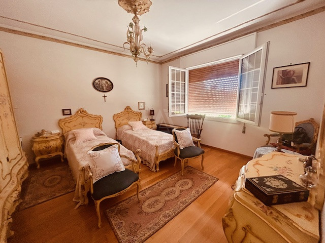 Nostra esclusiva proponiamo in vendita una splendida casa singola situata nel tranquillo comune d...