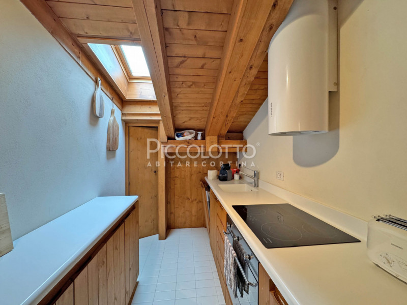Rif. V5284 - Cortina d'Ampezzo, attico con 4 camere, posizione panoramica, adiacente alle piste d...