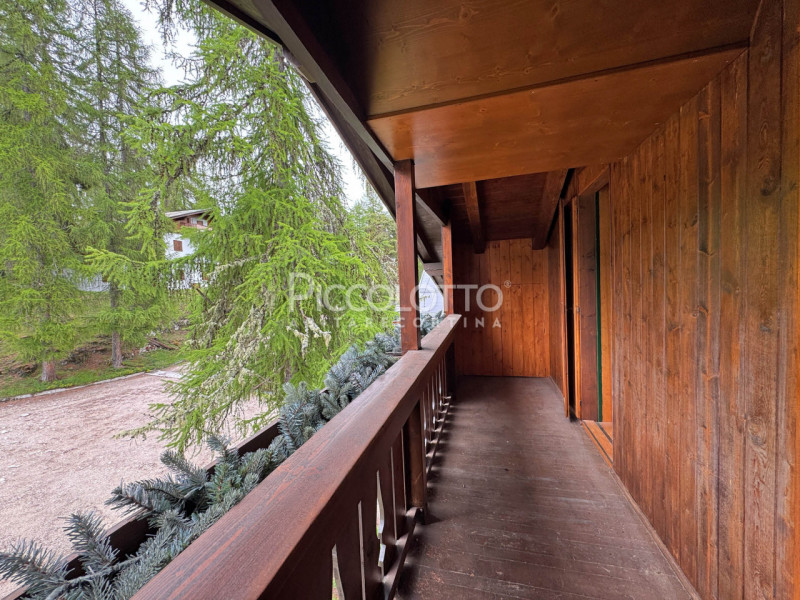 Rif. V5284 - Cortina d'Ampezzo, attico con 4 camere, posizione panoramica, adiacente alle piste d...