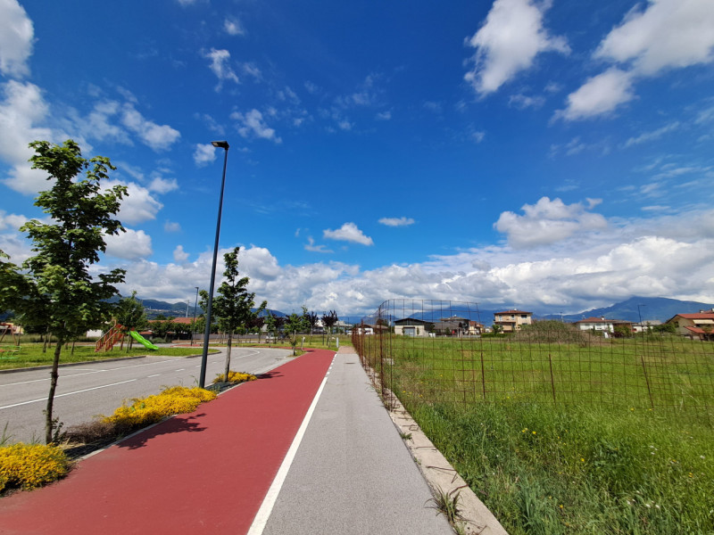 Scopri questo splendido appartamento quadrilocale situato nela prima periferia di Malo, una delle...