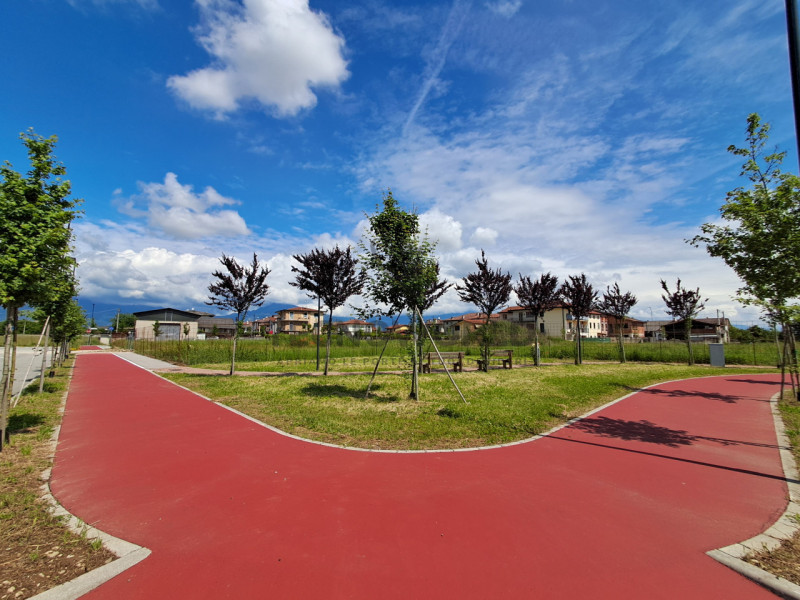 Scopri questo splendido appartamento quadrilocale situato nela prima periferia di Malo, una delle...