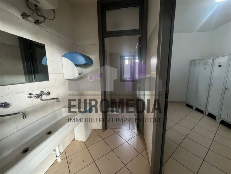 SAN BONIFACIO: Rif. 1537_ANTONIO - Per info 338.4892021 – EUROMEDIA propone in zona produttiva a ...