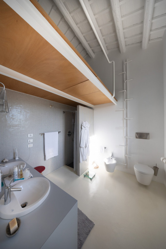 Proponiamo in vendita affascinante abitazione situata a Monselice, frutto di un sapiente recupero...