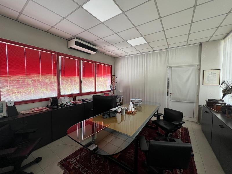 NOVENTA PADOVANA - NOVENTANA Classe energetica "non soggetto".
Proponiamo in vendita un capannone...