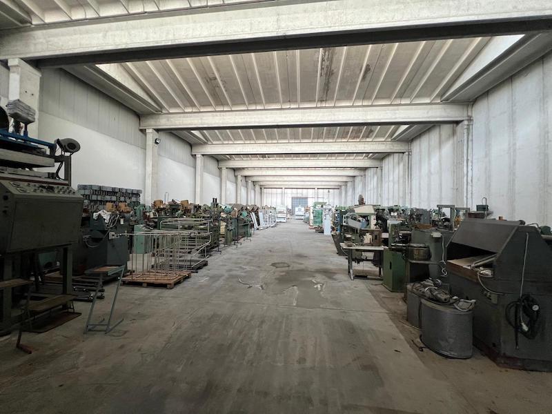 NOVENTA PADOVANA - NOVENTANA Classe energetica "non soggetto".
Proponiamo in vendita un capannone...