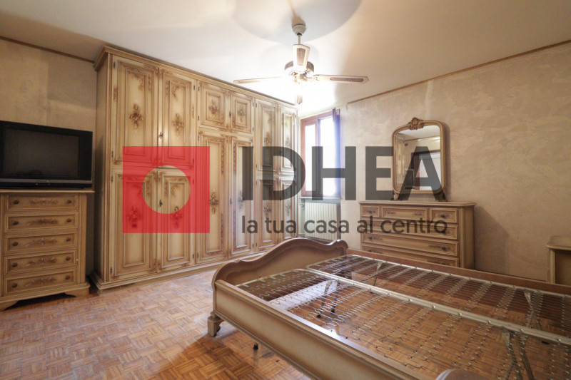 SIGNORESSA(TV)- "RIF: AVSG1"

L'agenzia immobiliare IDHEA ha il piacere di proporvi in esclusiva ...