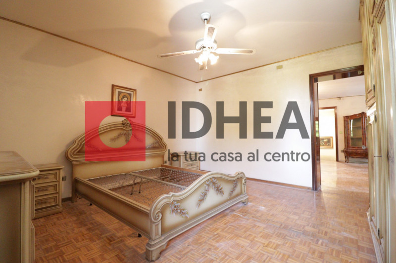 SIGNORESSA(TV)- "RIF: AVSG1"

L'agenzia immobiliare IDHEA ha il piacere di proporvi in esclusiva ...