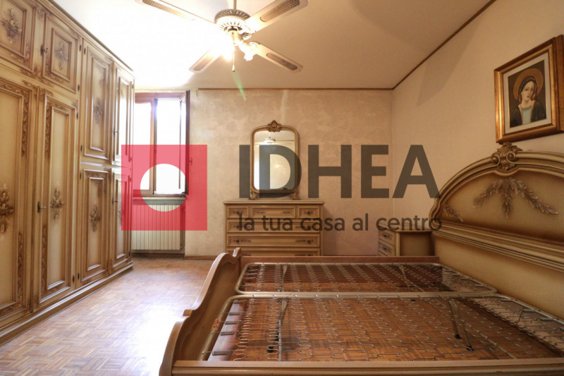 SIGNORESSA(TV)- "RIF: AVSG1"

L'agenzia immobiliare IDHEA ha il piacere di proporvi in esclusiva ...