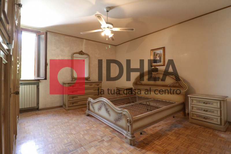 SIGNORESSA(TV)- "RIF: AVSG1"

L'agenzia immobiliare IDHEA ha il piacere di proporvi in esclusiva ...