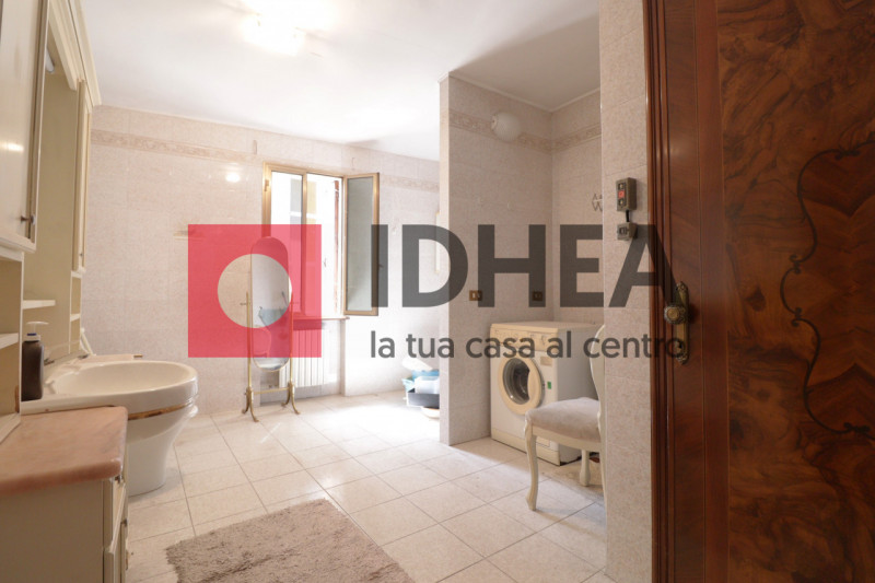 SIGNORESSA(TV)- "RIF: AVSG1"

L'agenzia immobiliare IDHEA ha il piacere di proporvi in esclusiva ...