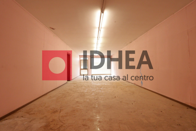 SIGNORESSA(TV)- "RIF: AVSG1"

L'agenzia immobiliare IDHEA ha il piacere di proporvi in esclusiva ...