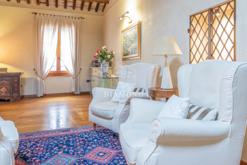 Montebelluna: ufficio di prestigio inserito in Villa Veneta risalente al 1500-1600, con parco di ...