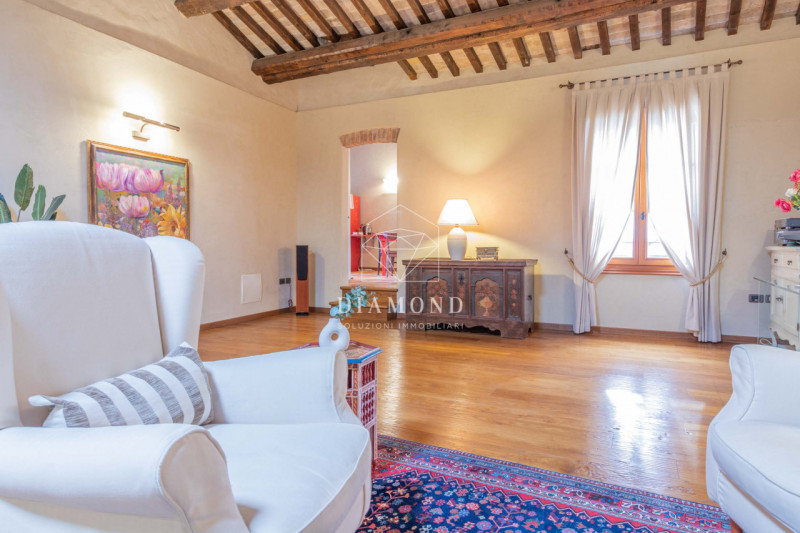 Montebelluna: ufficio di prestigio inserito in Villa Veneta risalente al 1500-1600, con parco di ...