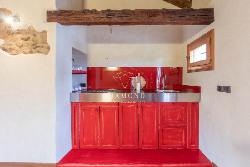 Montebelluna: ufficio di prestigio inserito in Villa Veneta risalente al 1500-1600, con parco di ...