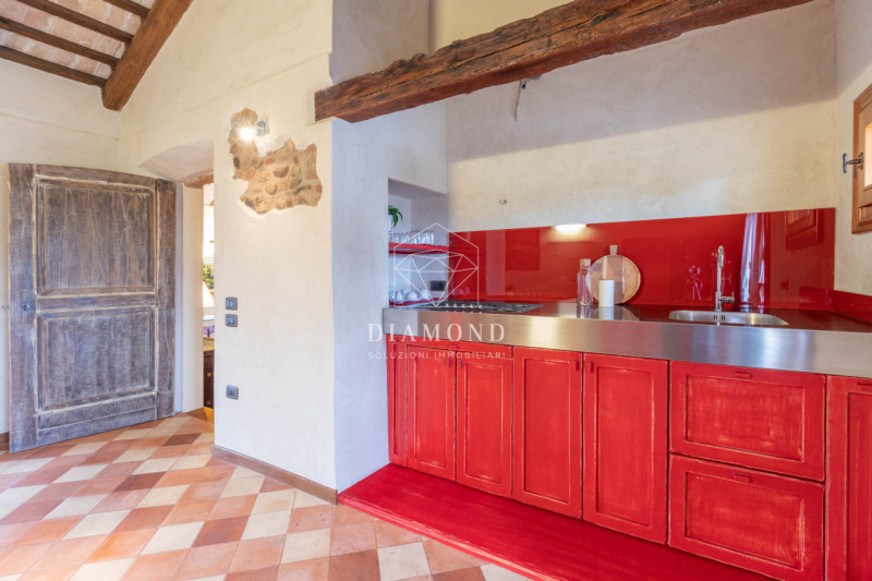 Montebelluna: ufficio di prestigio inserito in Villa Veneta risalente al 1500-1600, con parco di ...