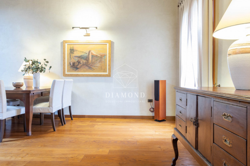 Montebelluna: ufficio di prestigio inserito in Villa Veneta risalente al 1500-1600, con parco di ...