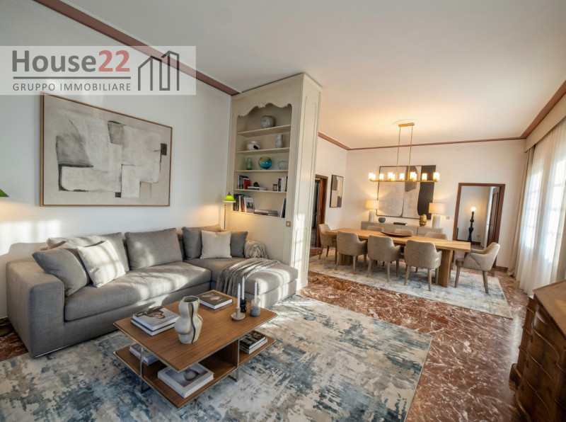 VICENZA CENTRO. Straordinaria VILLA in stile Neo Classico situata nel cuore di Vicenza, nella pre...