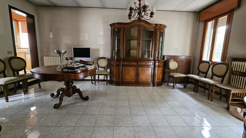 Padova Vendita Appartamento più di 5 locali