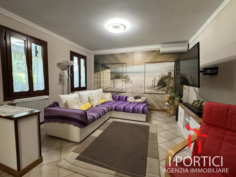 San Dono di Massanzago -

Proponiamo in vendita casa a San Dono di Massanzago, a pochi passi dal ...