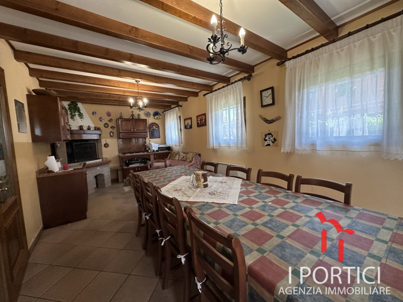 San Dono di Massanzago -

Proponiamo in vendita casa a San Dono di Massanzago, a pochi passi dal ...