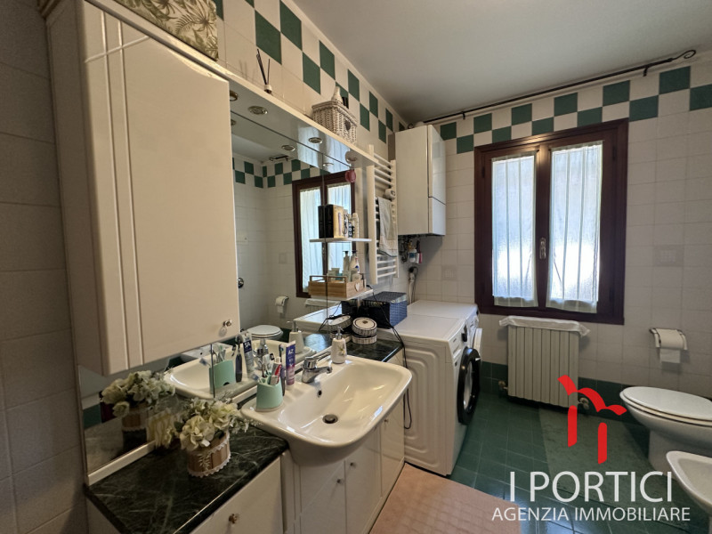 San Dono di Massanzago -

Proponiamo in vendita casa a San Dono di Massanzago, a pochi passi dal ...