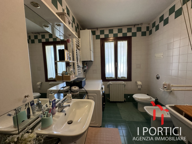 San Dono di Massanzago -

Proponiamo in vendita casa a San Dono di Massanzago, a pochi passi dal ...