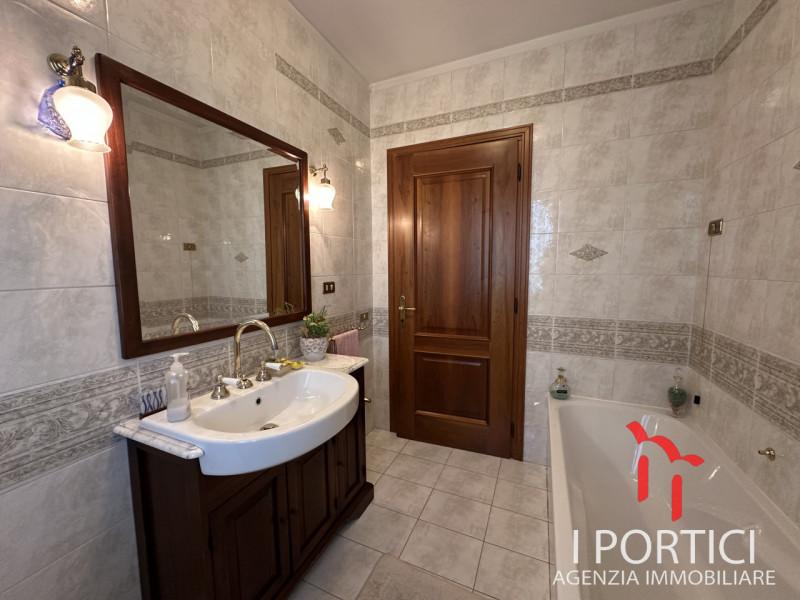 San Dono di Massanzago -

Proponiamo in vendita casa a San Dono di Massanzago, a pochi passi dal ...