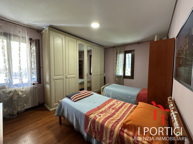 San Dono di Massanzago -

Proponiamo in vendita casa a San Dono di Massanzago, a pochi passi dal ...