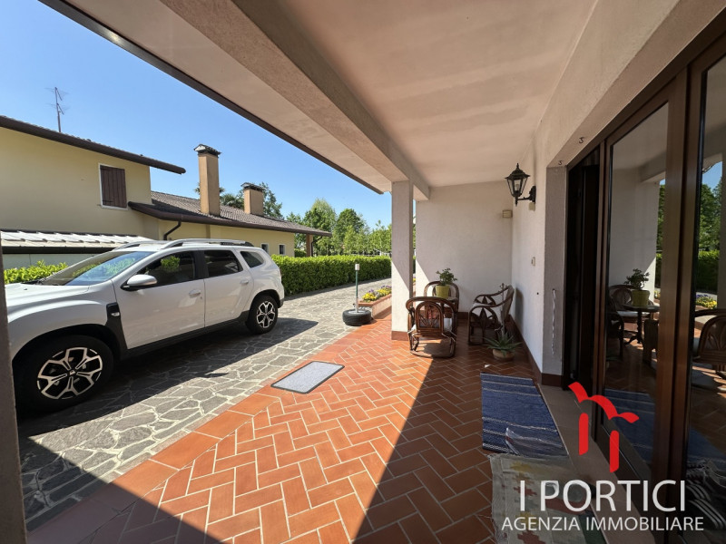 San Dono di Massanzago -

Proponiamo in vendita casa a San Dono di Massanzago, a pochi passi dal ...